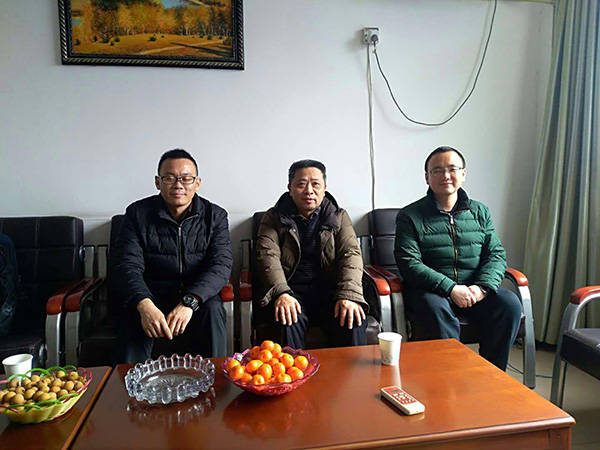 長(zhǎng)江水利委員會(huì)長(zhǎng)江科學(xué)院周世華所長(zhǎng)、李響博士來(lái)廠參觀 長(zhǎng)江水利委員會(huì)長(zhǎng)江科學(xué)院周世華所長(zhǎng)、李響博士來(lái)廠參觀